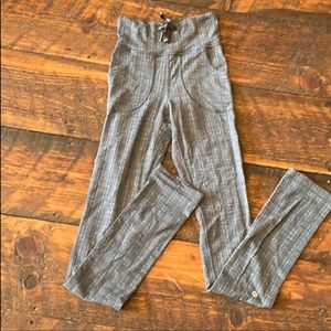Lululemon tights/joggers grey size 2